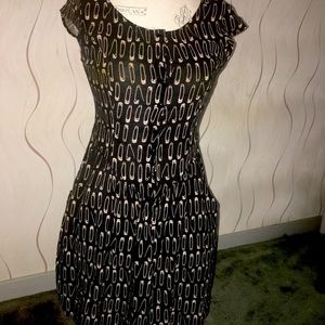 Retro dress with pin print on it